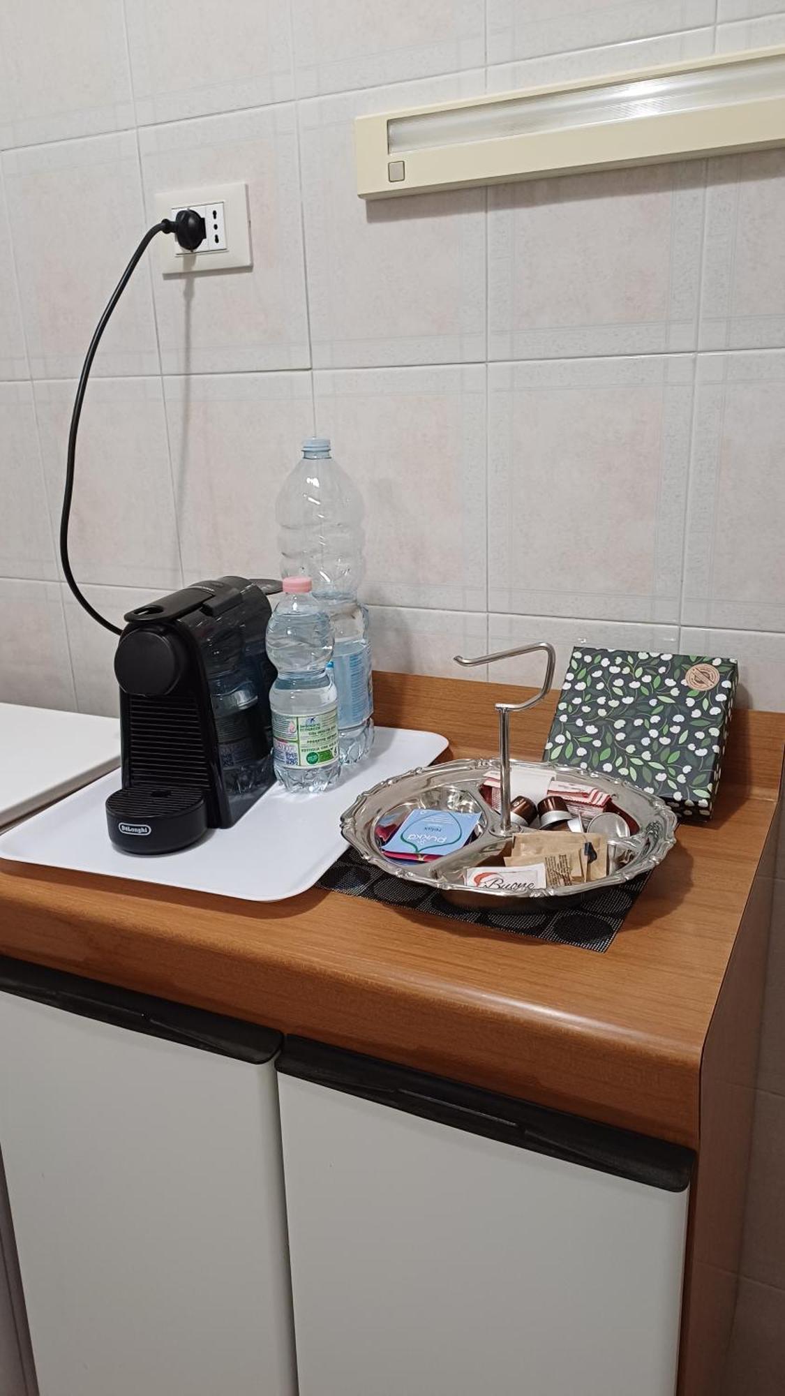 Savena House Hotel Bologna Bagian luar foto
